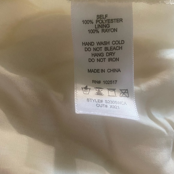 Soprano Lace Skirt - Picture 3 of 3